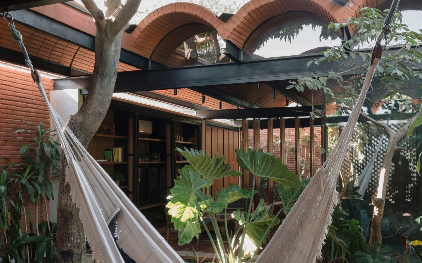 Brick Award 24 Nominee Intermediate House, Category Feeling at home, Architect: Equipo de Arquitectura