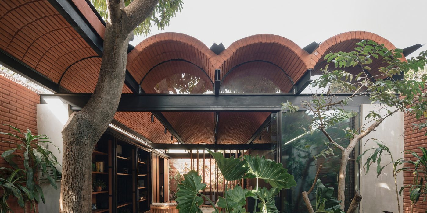 Brick Award 24 Nominee Intermediate House, Category Feeling at home, Architect: Equipo de Arquitectura