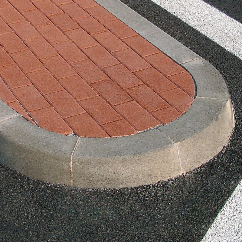 Íves szürke útszegély HU