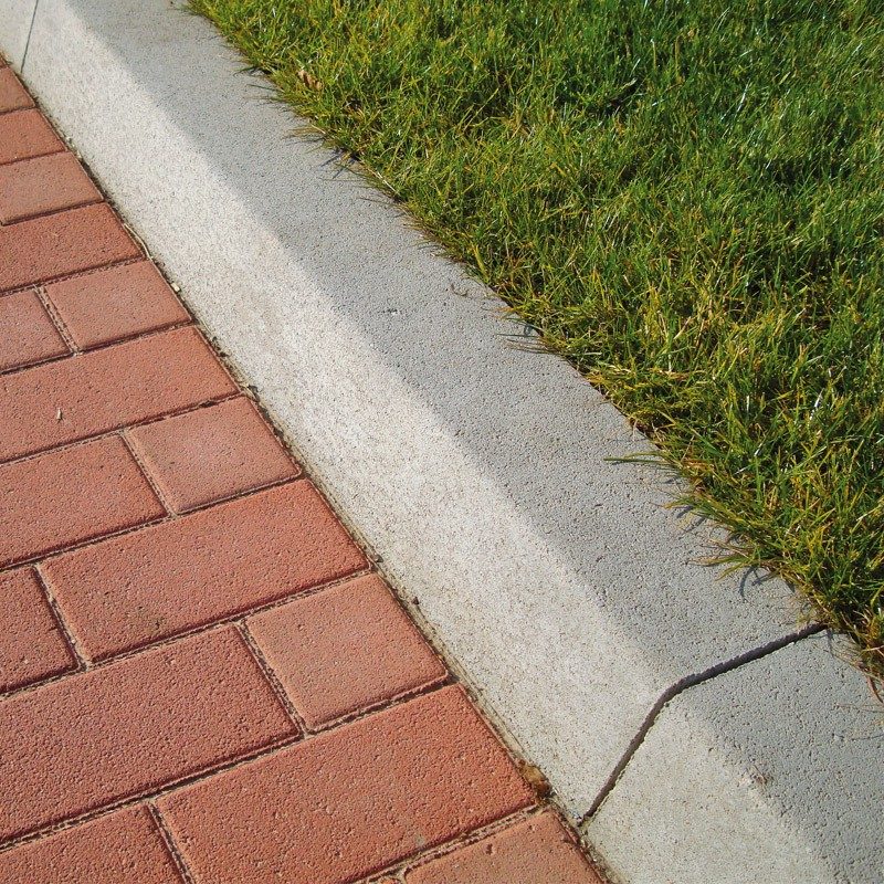 Kiemelt útszegély kopóréteggel HU